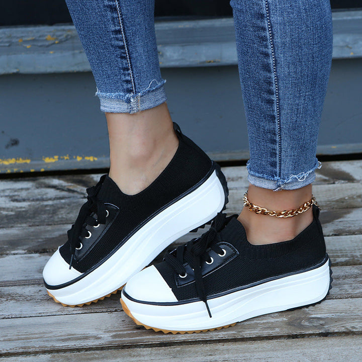 Aloria™ – sneakersy z płóciennej podnoszonej cholewki